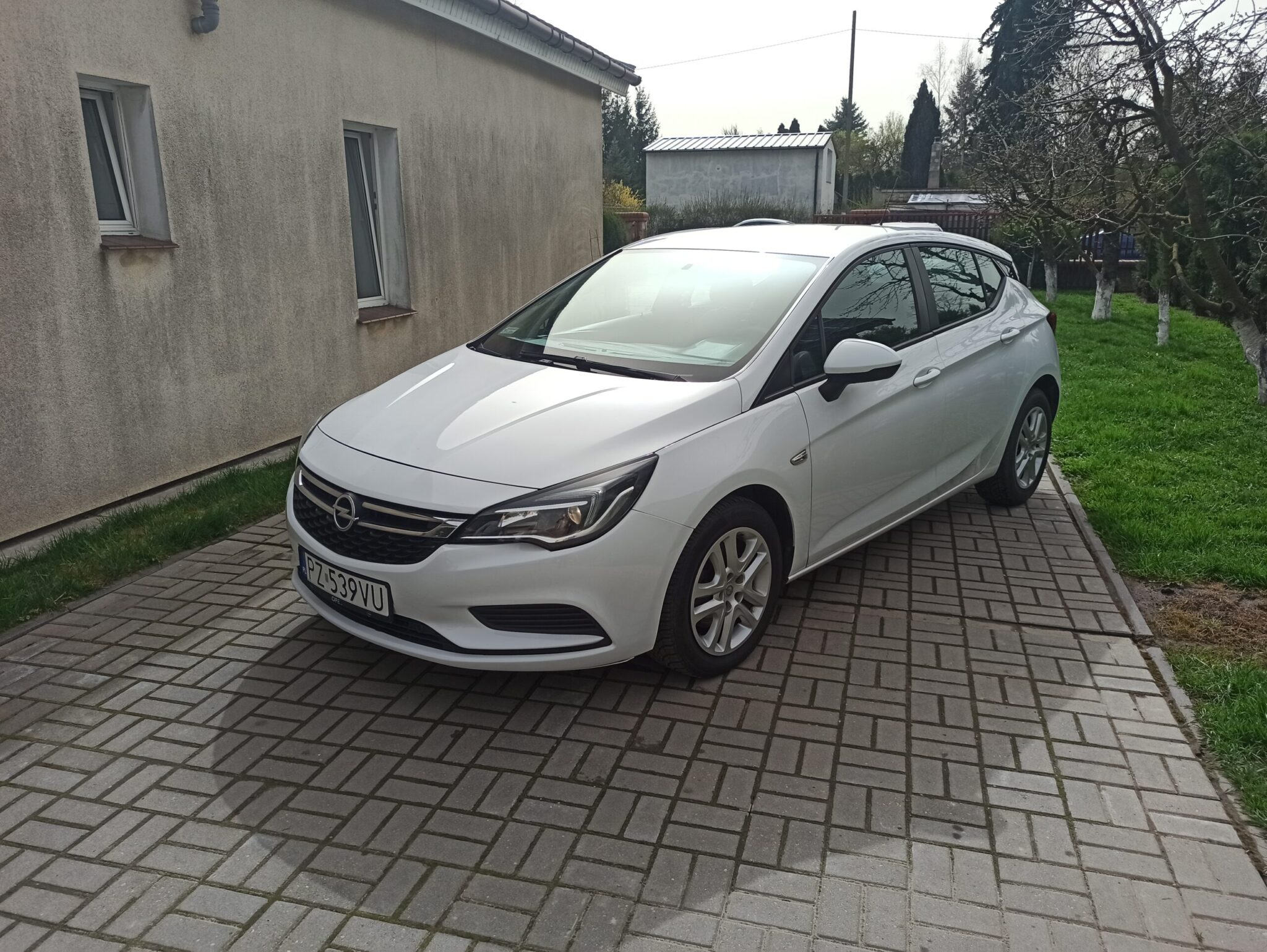 Opel Astra K 2016 rok niski przebieg