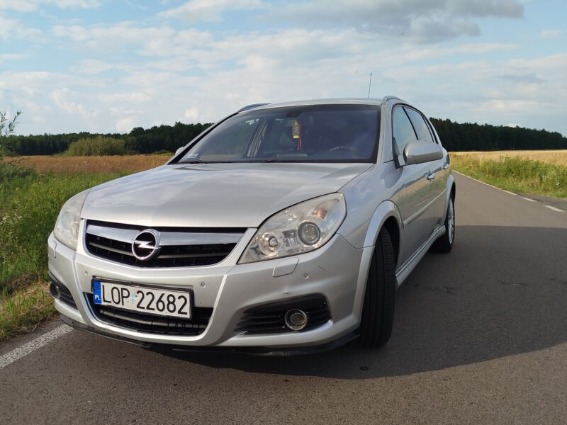 Opel Signum 1.9CDTi 150km 2006r