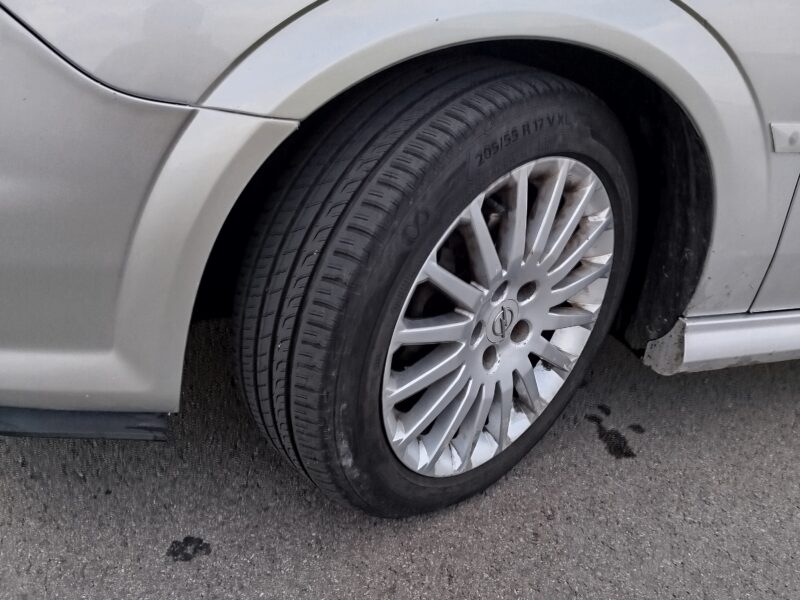 Opel Signum 1.9CDTi 150km 2006r