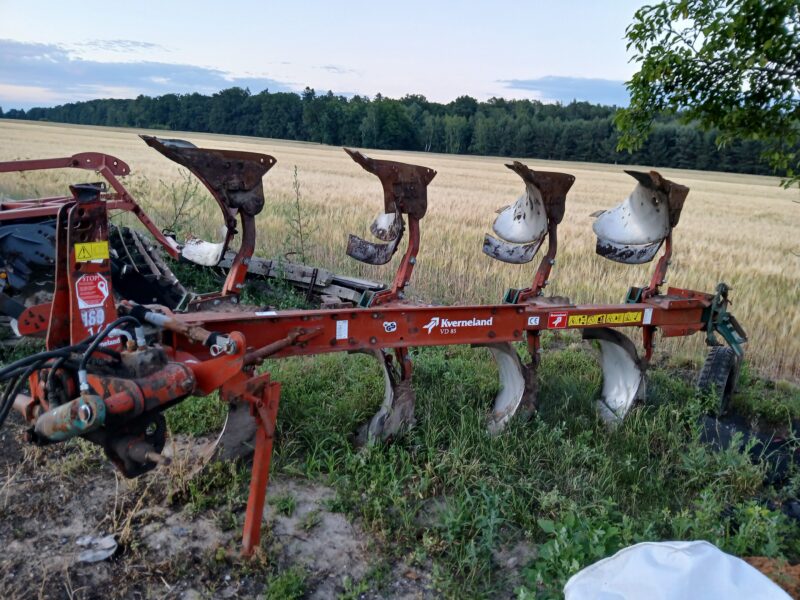 Pług obrotowy 4skiby Kverneland vd85