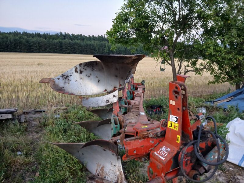 Pług obrotowy 4skiby Kverneland vd85