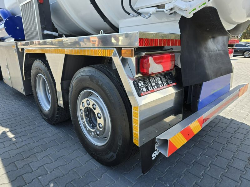 Scania Larsen FlexVac 311 Ładowarka próżniowa ssąca koparka ssąca substancje sypkie odkurzacz WUKO Saugbagger