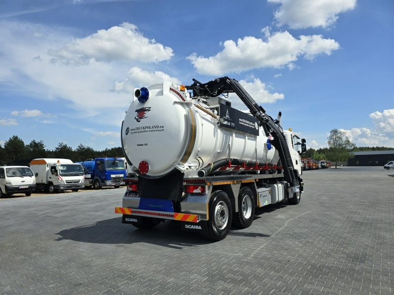 Scania Larsen FlexVac 311 Ładowarka próżniowa ssąca koparka ssąca substancje sypkie odkurzacz WUKO Saugbagger