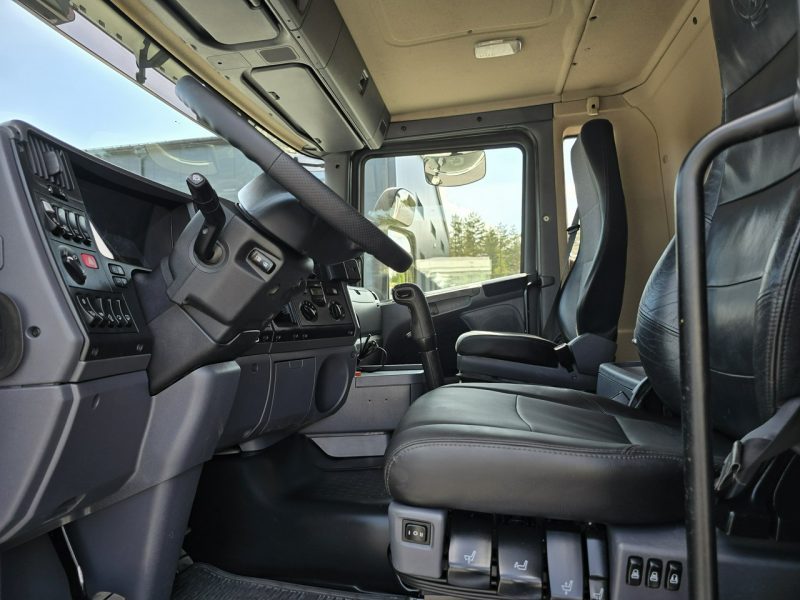 Scania Larsen FlexVac 311 Ładowarka próżniowa ssąca koparka ssąca substancje sypkie odkurzacz WUKO Saugbagger
