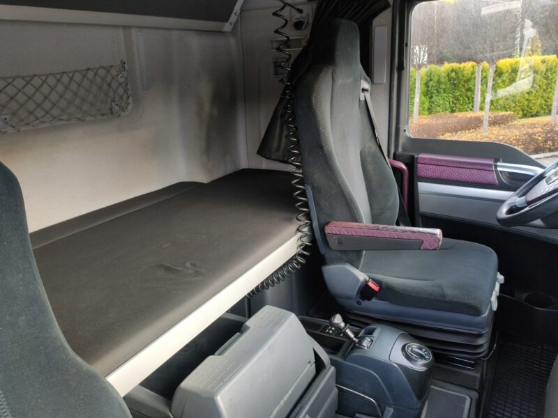 MAN TGX 18.440 Low Deck XLX EURO 6 Retarder SUPER STAN!!! Klima Postojowa Automat Serwisowany Zadbany Super Stan !!!