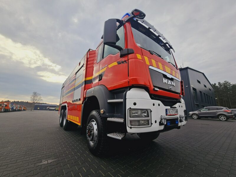 MAN TGS 26.440 6x6 9500 l woda + 950 piana Stolarczyk straż pożarna TGS 26.440 6x6 9500 l woda + 950 piana Stolarczyk straż pożarna