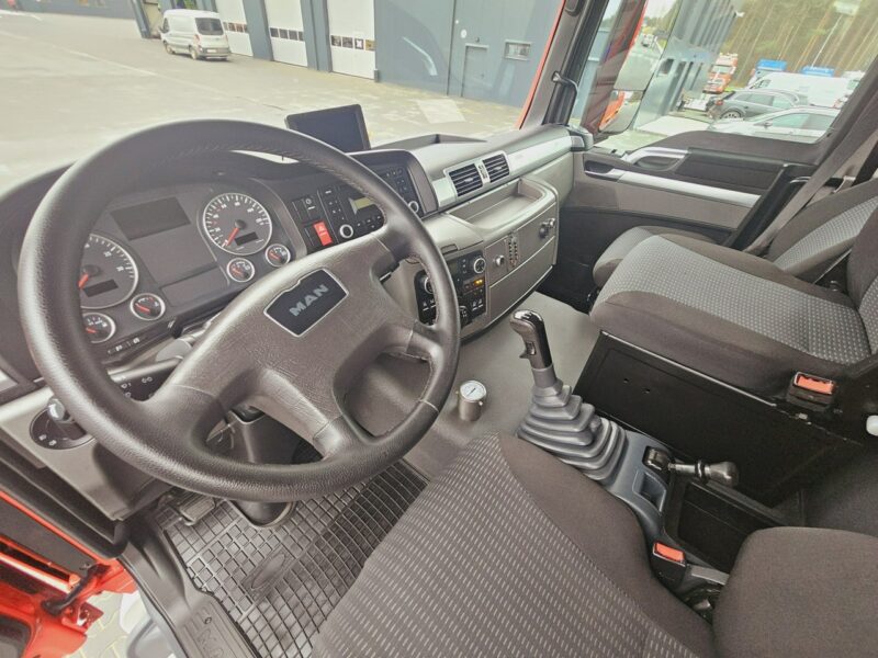 MAN TGS 26.440 6x6 9500 l woda + 950 piana Stolarczyk straż pożarna TGS 26.440 6x6 9500 l woda + 950 piana Stolarczyk straż pożarna