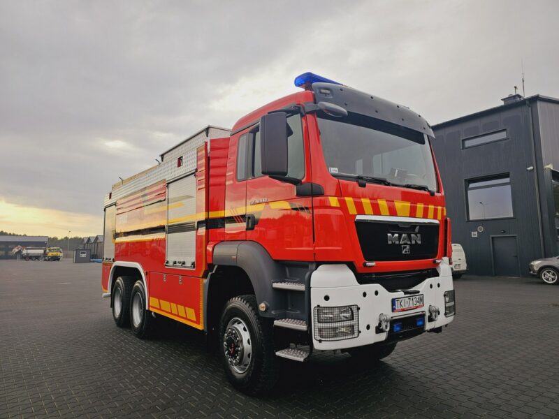 MAN TGS 26.440 6x6 9500 l woda + 950 piana Stolarczyk straż pożarna TGS 26.440 6x6 9500 l woda + 950 piana Stolarczyk straż pożarna