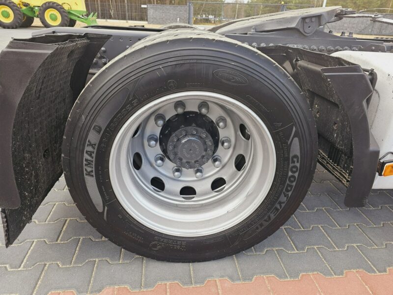 Volvo FH13 XXL 420 EURO 5 2011 r MEGA klima dachowa + KRONE FH13 XXL 420 EURO 5 2011 r MEGA low deck + KRONE