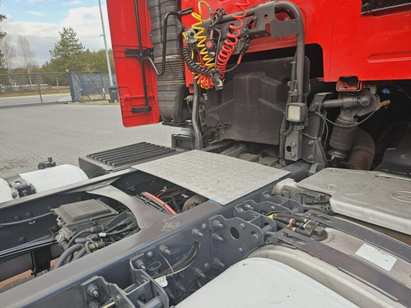 Volvo FH13 XXL 420 EURO 5 2011 r MEGA klima dachowa + KRONE FH13 XXL 420 EURO 5 2011 r MEGA low deck + KRONE