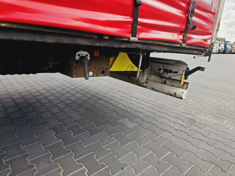 Volvo FH13 XXL 420 EURO 5 2011 r MEGA klima dachowa + KRONE FH13 XXL 420 EURO 5 2011 r MEGA low deck + KRONE