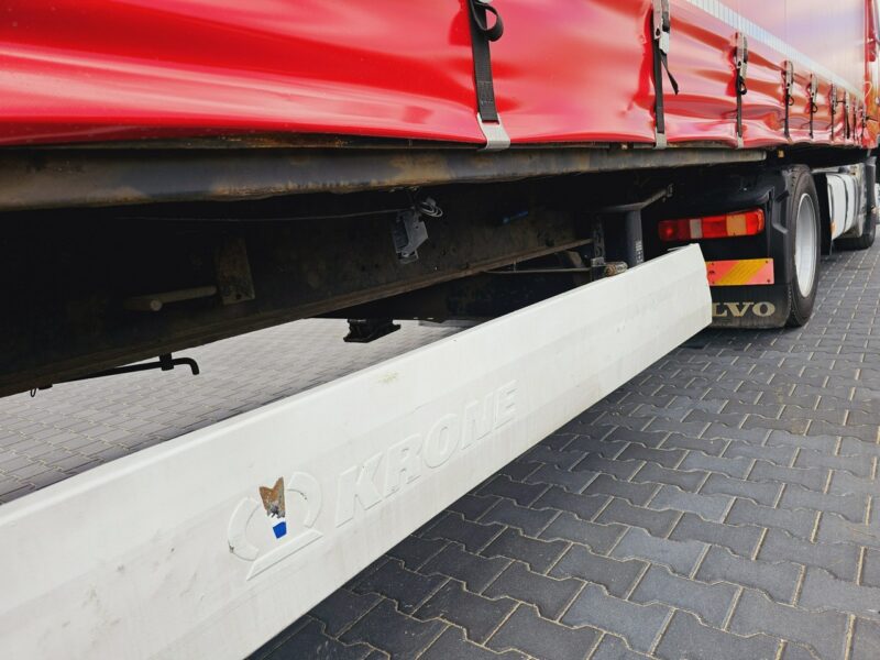 Volvo FH13 XXL 420 EURO 5 2011 r MEGA klima dachowa + KRONE FH13 XXL 420 EURO 5 2011 r MEGA low deck + KRONE