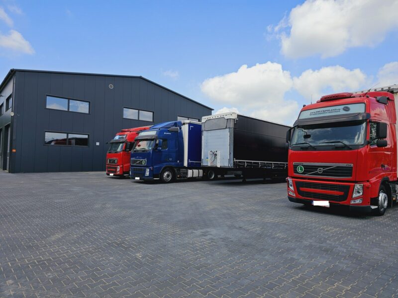 Volvo FH13 XXL 420 EURO 5 2011 r MEGA klima dachowa + KRONE FH13 XXL 420 EURO 5 2011 r MEGA low deck + KRONE