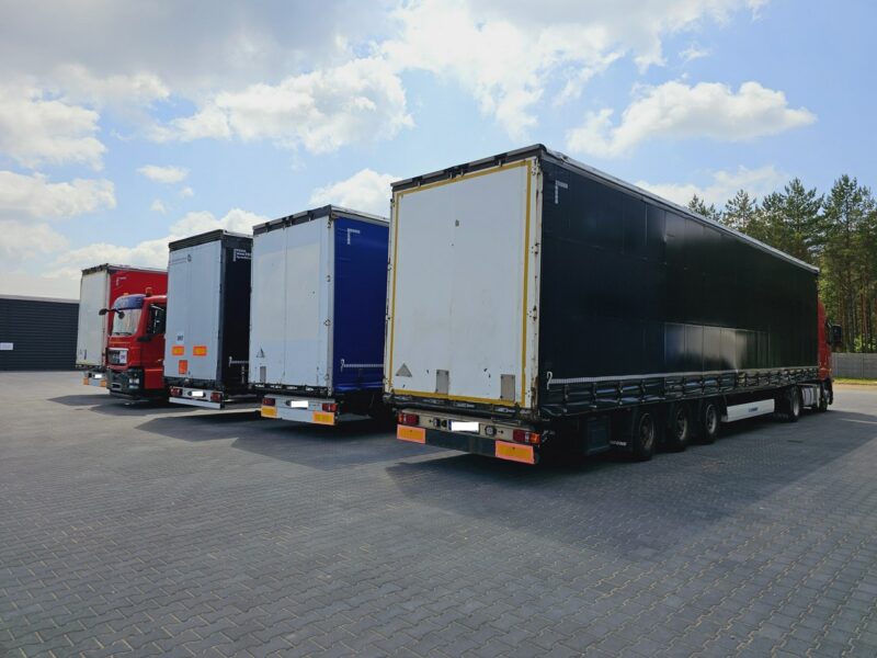 Volvo FH13 XXL 420 EURO 5 2011 r MEGA klima dachowa + KRONE FH13 XXL 420 EURO 5 2011 r MEGA low deck + KRONE