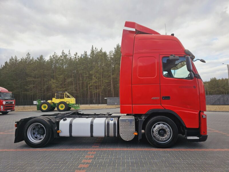 Volvo FH13 XXL 420 EURO 5 2011 r MEGA klima dachowa + KRONE FH13 XXL 420 EURO 5 2011 r MEGA low deck + KRONE