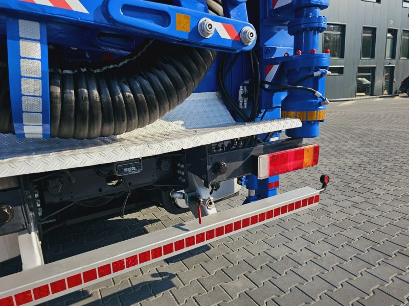 Iveco MTS 4 x turbina odkurzacz koparka ssąca substancje sypkie koparka ssąca substancje sypkie odkurzacz WUKO Saugbagger
