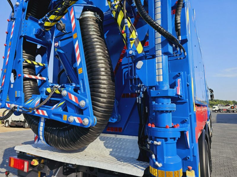 Iveco MTS 4 x turbina odkurzacz koparka ssąca substancje sypkie koparka ssąca substancje sypkie odkurzacz WUKO Saugbagger