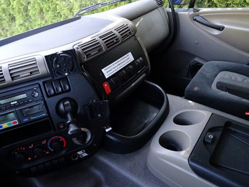 DAF DAF CF 65.220 Euro 5 chłodnia 18 palet winda klapa Sprowadzony DAF CF 65.220 Euro 5 Chłodnia 18 palet drzwi i winda klapa Sprowadzony