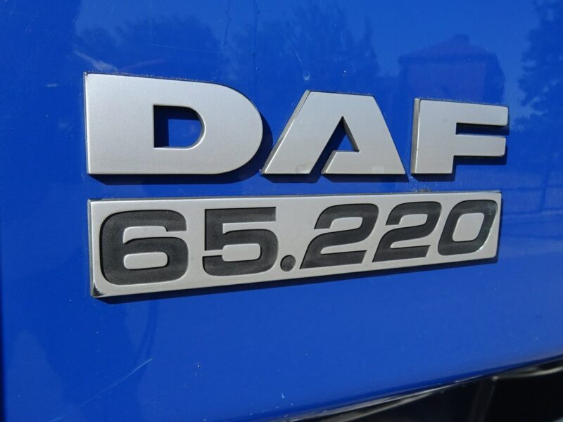 DAF DAF CF 65.220 Euro 5 chłodnia 18 palet winda klapa Sprowadzony DAF CF 65.220 Euro 5 Chłodnia 18 palet drzwi i winda klapa Sprowadzony