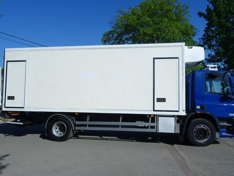 DAF DAF CF 65.220 Euro 5 chłodnia 18 palet winda klapa Sprowadzony DAF CF 65.220 Euro 5 Chłodnia 18 palet drzwi i winda klapa Sprowadzony