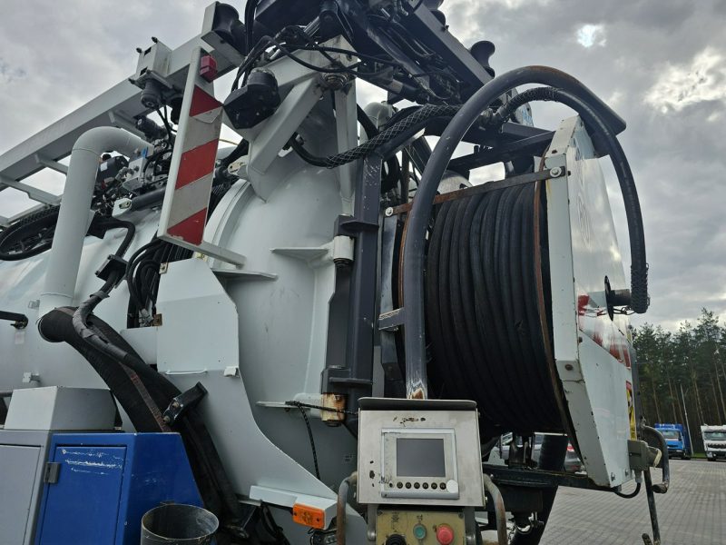 Renault WUKO RIVARD RECYTLING do zbierania odpadów płynnych WUKO asenizacyjny separator beczka odpady czyszczenie kanalizacja
