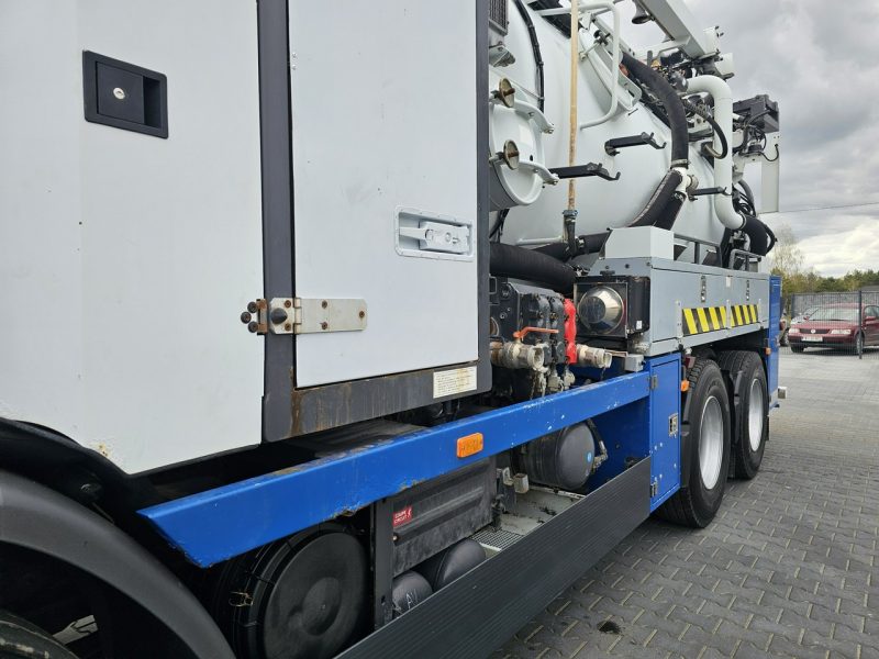 Renault WUKO RIVARD RECYTLING do zbierania odpadów płynnych WUKO asenizacyjny separator beczka odpady czyszczenie kanalizacja