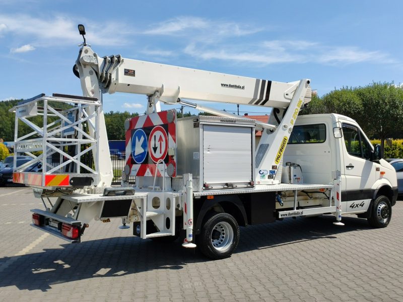 Iveco Volkswagen Crafter 4x4 Zwyżka 21m Palfinger P210BK JIP-Ogon udt Zasięg Boczny 16-metrów 4x4 Reduktor + Blokada Mostu Klimatyzacja P7
