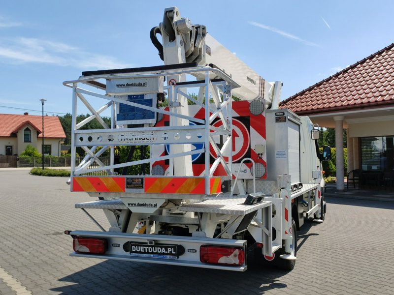 Iveco Volkswagen Crafter 4x4 Zwyżka 21m Palfinger P210BK JIP-Ogon udt Zasięg Boczny 16-metrów 4x4 Reduktor + Blokada Mostu Klimatyzacja P7