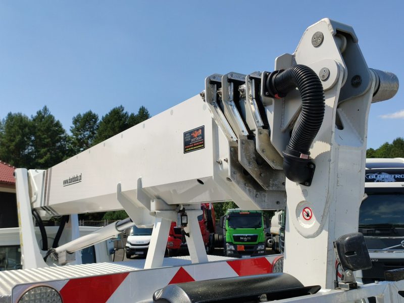 Iveco Volkswagen Crafter 4x4 Zwyżka 21m Palfinger P210BK JIP-Ogon udt Zasięg Boczny 16-metrów 4x4 Reduktor + Blokada Mostu Klimatyzacja P7