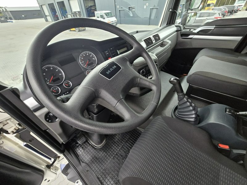 MAN 4x4 WUKO GAMON PW8 do zbierania odpadów płynnych separatorów EURO6 WUKO asenizacyjny separator beczka odpady czyszczenie kanalizacj
