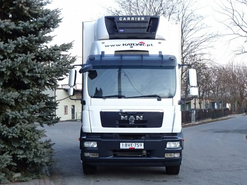 MAN TGM 18.250 Euro 5 chłodnia 20 palet winda sprowadzony MAN TGM 18.250 euro 5 chłodnia carrier supra 950 20 palet ks.serwisowa