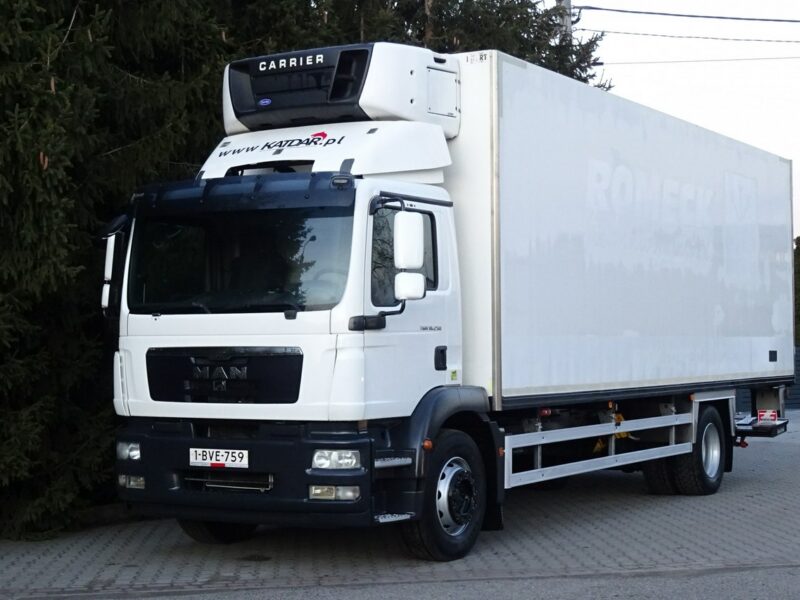 MAN TGM 18.250 Euro 5 chłodnia 20 palet winda sprowadzony MAN TGM 18.250 euro 5 chłodnia carrier supra 950 20 palet ks.serwisowa