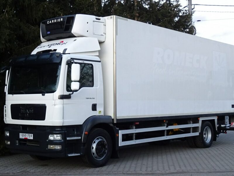 MAN TGM 18.250 Euro 5 chłodnia 20 palet winda sprowadzony MAN TGM 18.250 euro 5 chłodnia carrier supra 950 20 palet ks.serwisowa
