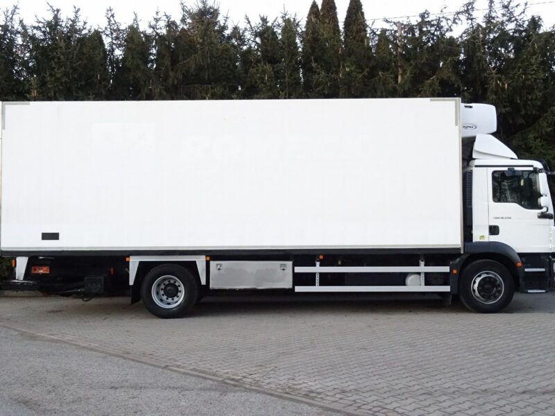 MAN TGM 18.250 Euro 5 chłodnia 20 palet winda sprowadzony MAN TGM 18.250 euro 5 chłodnia carrier supra 950 20 palet ks.serwisowa