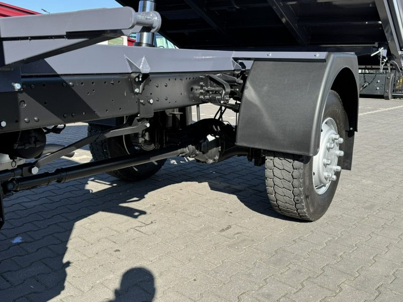 Mitsubishi Canter Fuso 4x4 17C18D 4.9/180KM Wywrotka 3-stronna Brygadówka DOKA 7 osób Klimatyzacja DMC- 7500kg UNIKAT Super Stan !!!