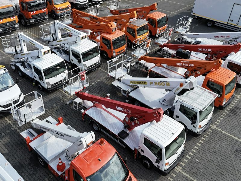 Nissan Zwyżka Podnośnik Koszowy 4X4 CABSTAR MAXITY SPRINTER IVECO MAN Wysokość Podnoszenia 18m 20m 21m 22m 25m 26m 27m 28m 30m 33m