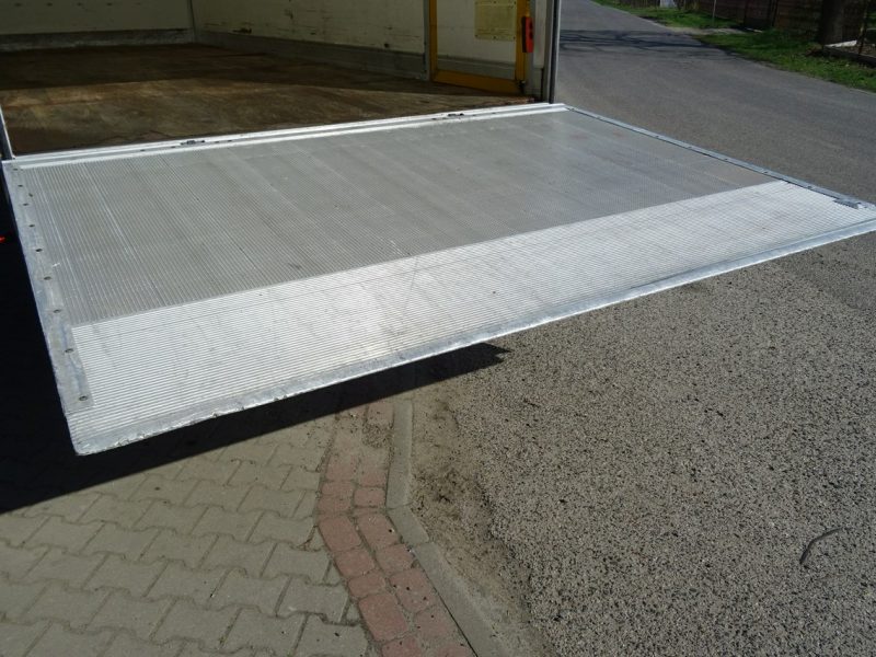 Renault Midlum D12 Euro 6 kontener 18p z windą klapa sypial sprowadzony! renault Midlum D12 Euro6 sypialna kontener winda 18 palet