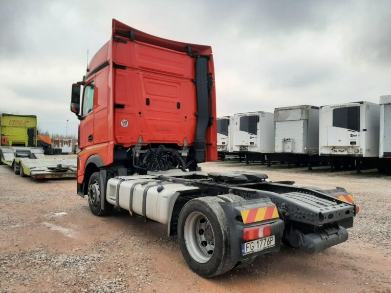 Mercedes Actros