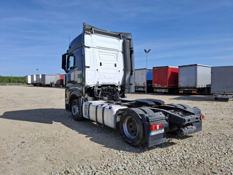Mercedes Actros