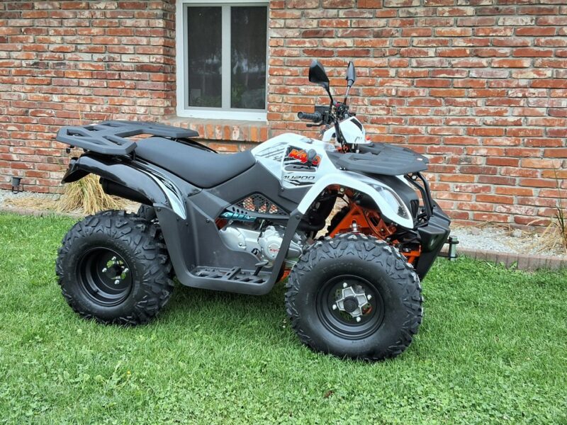 KAYO AU SALON MOTOCYKLOWY MOTOEAGLES Kayo AU 200. Sprawdż ofertę i Serwis