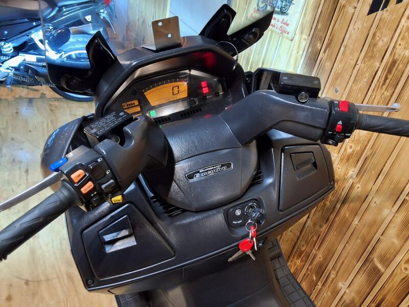 Suzuki Burgman Bezwypadkowy,ładny,opłacony,czysty ABS,EXECUTIVE lift Raty