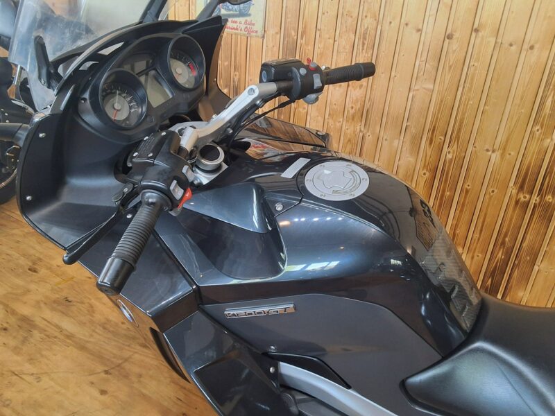 BMW K ## książka serwisowa BMW K 1200 GT ## esa xenon 3 kufry