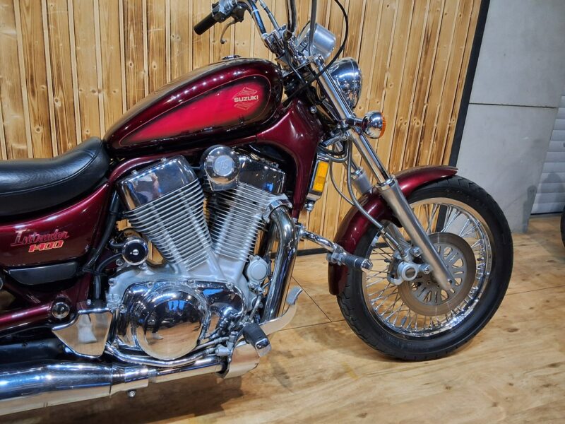 Suzuki Intruder Limitowana wersja z dużym silnikiem BARDZO ZADBANY 1400
