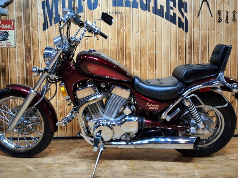 Suzuki Intruder Limitowana wersja z dużym silnikiem BARDZO ZADBANY 1400