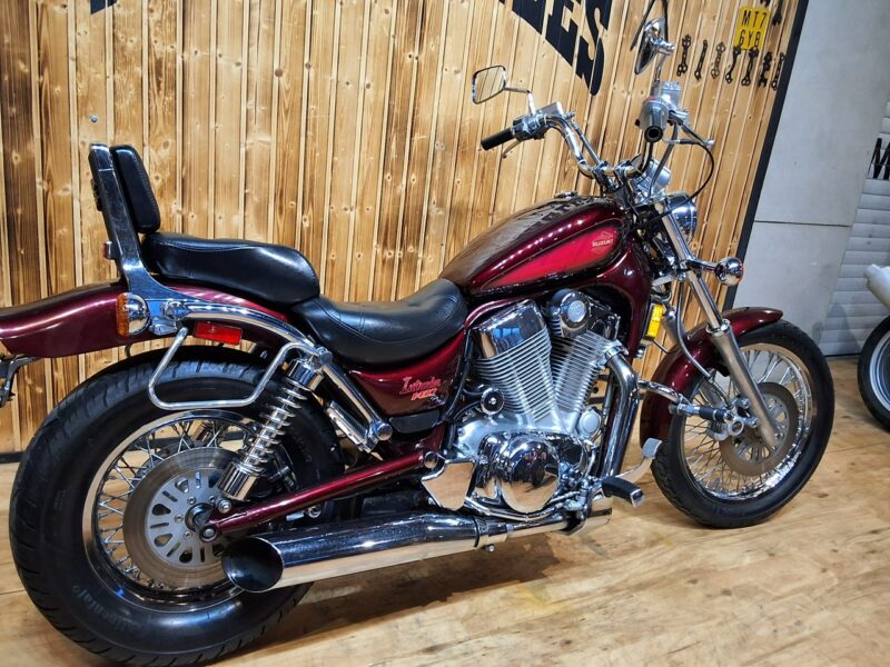 Suzuki Intruder Limitowana wersja z dużym silnikiem BARDZO ZADBANY 1400