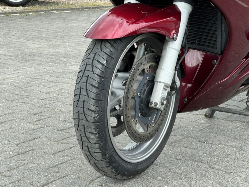 Yamaha FJR *FILM*Bezwypadkowy*12 lat w jednych rękach*BDB STAN*OHLINS*