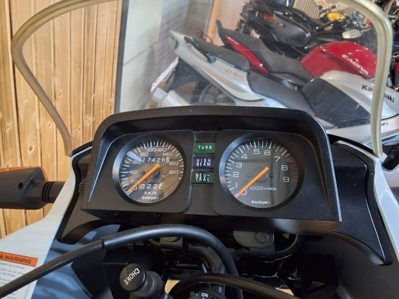 Suzuki DL Stan Kolekcionerski DR 650 RS tylko 17tyś km JAK NOWY