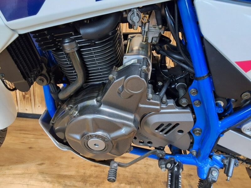 Suzuki DL Stan Kolekcionerski DR 650 RS tylko 17tyś km JAK NOWY