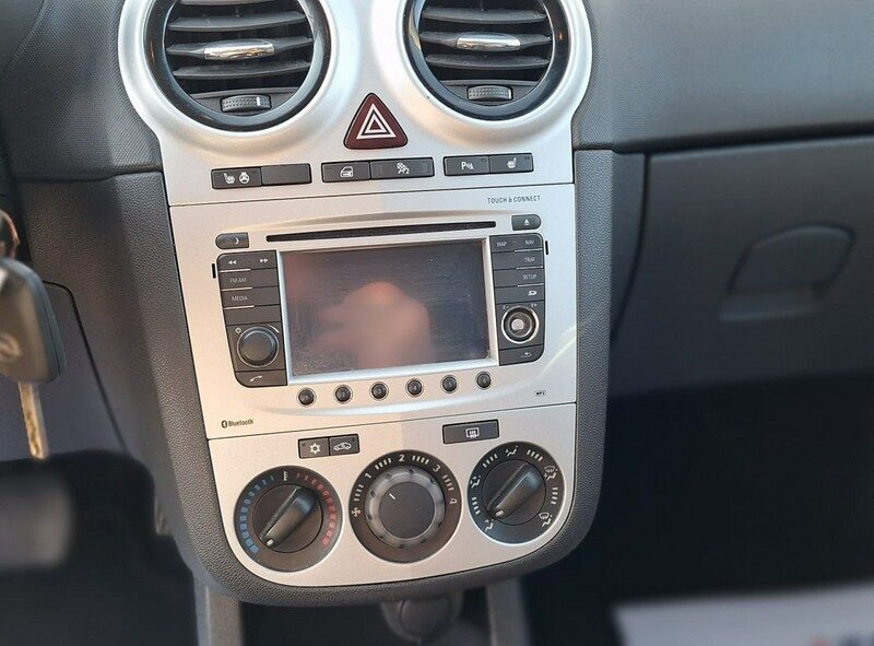 Opel Corsa navi klima automat D (2006-2014)