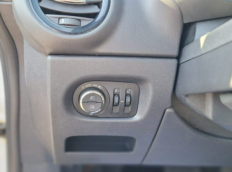 Opel Corsa navi klima automat D (2006-2014)